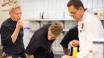 Ratschläge von Dozent Torsten Nordmeyer (r.) beim Meisterkurs.
