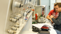 Die Qualifikation zur Elektrofachkraft erlaubt das Ausüben bestimmter Schalt-, Montage- und Installationsarbeiten.