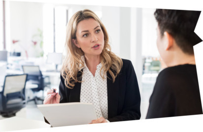 Ihr Fachwissen für die Abschlussprüfung zum Kaufmännischen Fachwirt (HwO) erlangen Sie in fünf Modulen. Sie behandeln die Handlungsbereiche Wettbewerbsfähigkeit von Unternehmen, Marketing, Personalwesen, betriebliches Rechnungswesen und Controlling, Finanzierung und Investitionen sowie betriebswirtschaftliche Prozesse. Ein zusätzlicher Baustein umfasst Berufs- und Ausbildungspädagogik (nach AEVO).